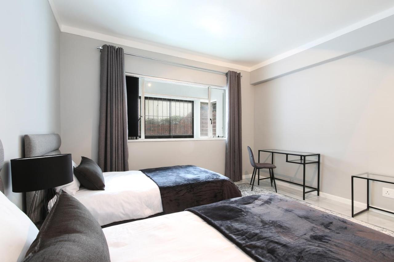 Nederburg, Sea Point, 2 Bed Apt - New Cape Town Exterior photo